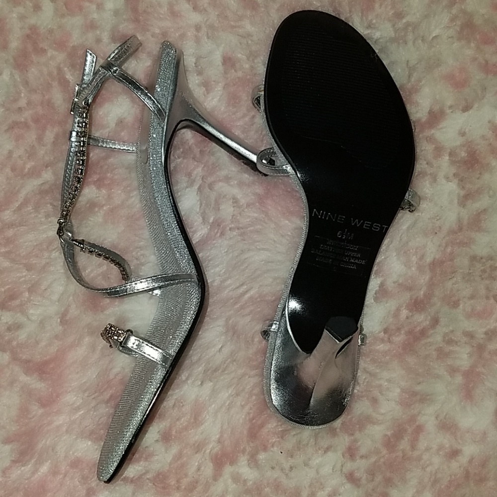 Shoes - Picture 3 of 3
